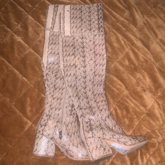 NWOB Louise et. Cie Vayna Over-the-knee Snake Boots - Picture 6 of 10